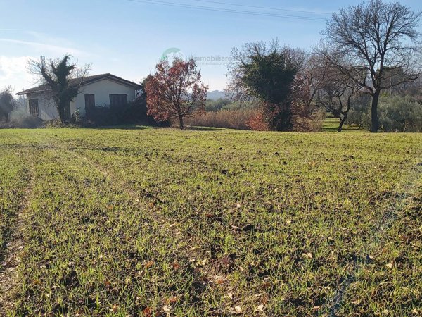 terreno agricolo in vendita a Riccione in zona Case Trebbio