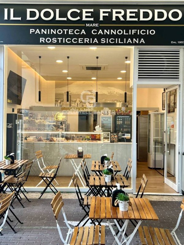 negozio in vendita a Riccione