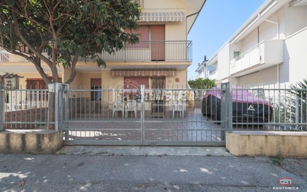 appartamento in vendita a Riccione in zona Centro Storico