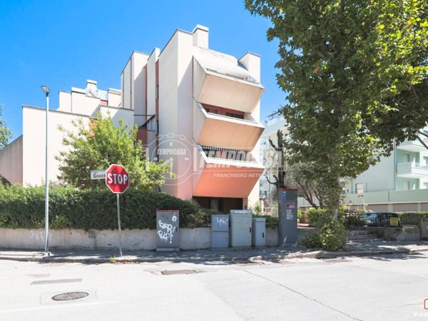 appartamento in vendita a Riccione in zona Marano