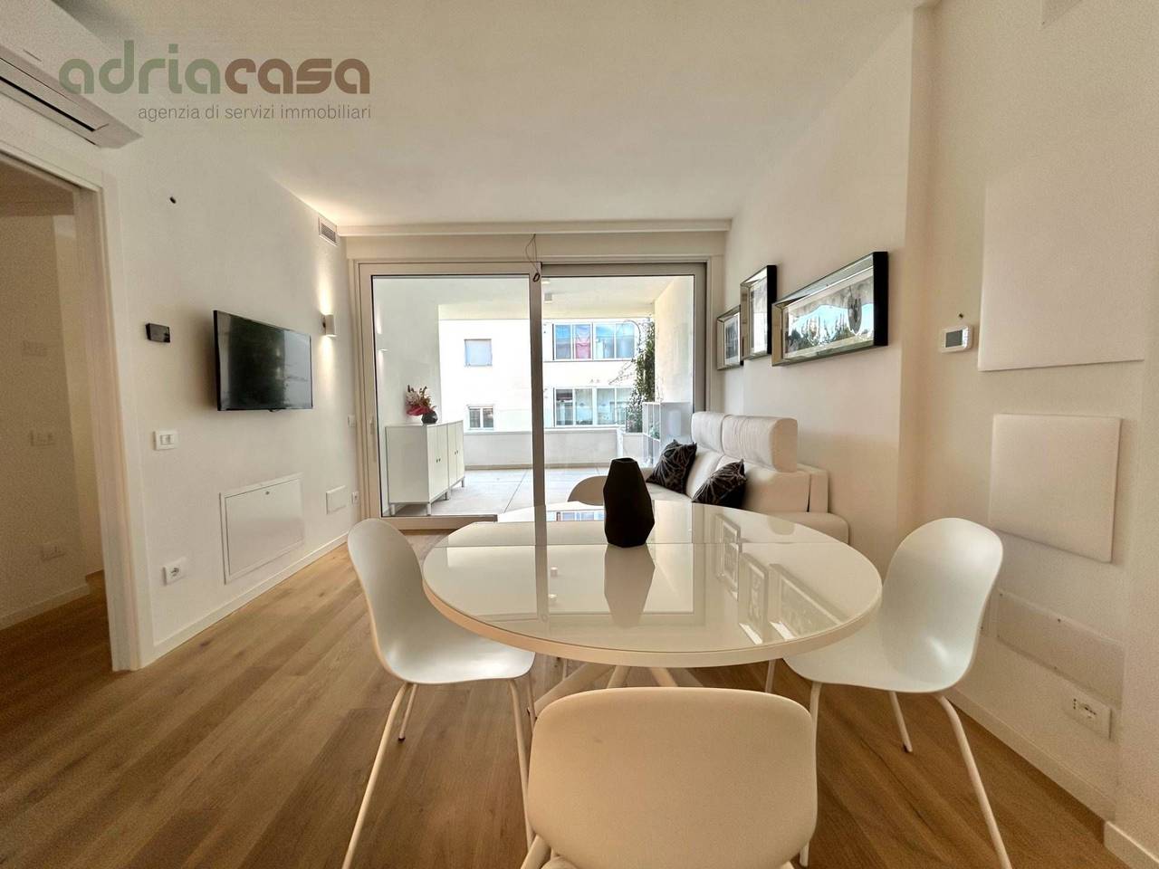 appartamento in vendita a Riccione in zona Alba