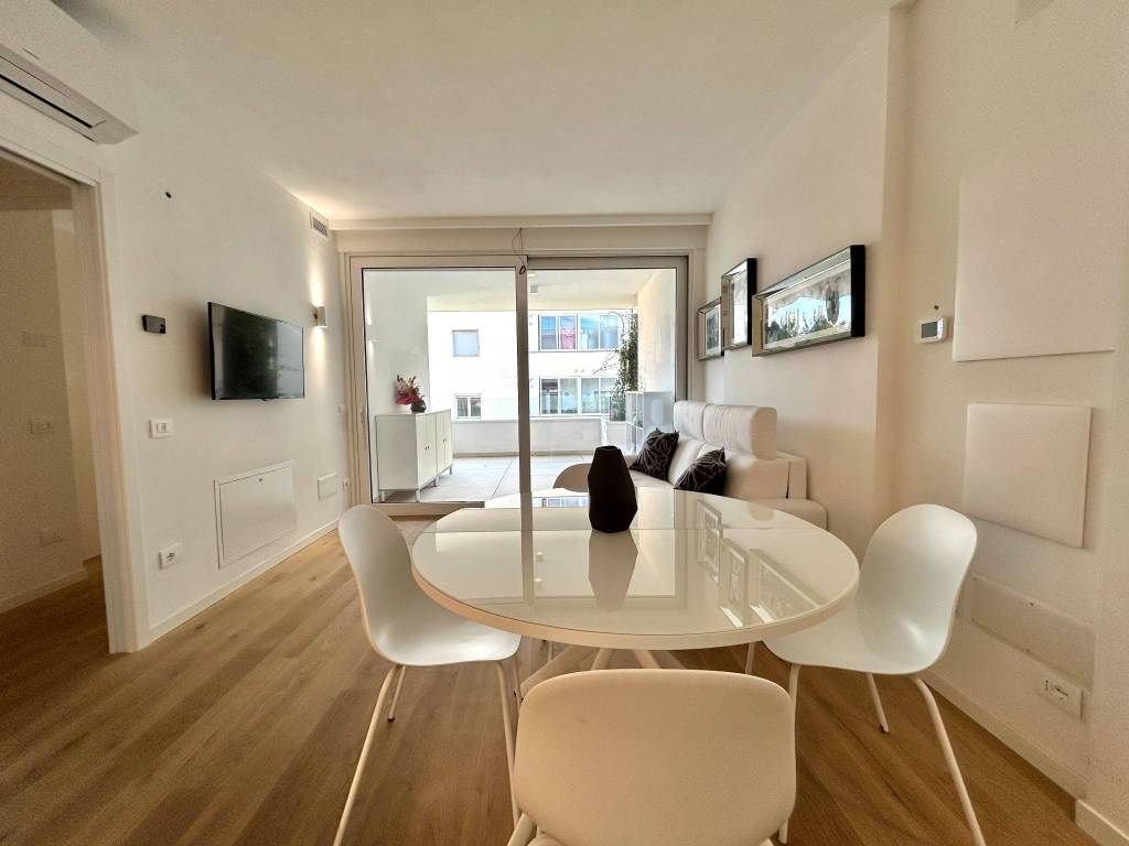 appartamento in vendita a Riccione in zona Alba