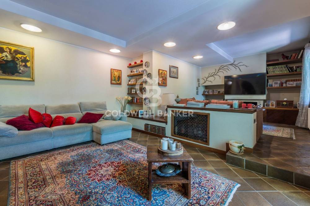 casa indipendente in vendita a Riccione in zona Alba