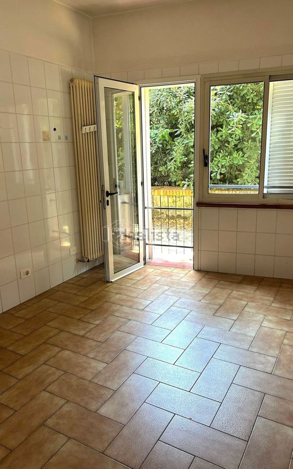 appartamento in vendita a Riccione in zona Alba