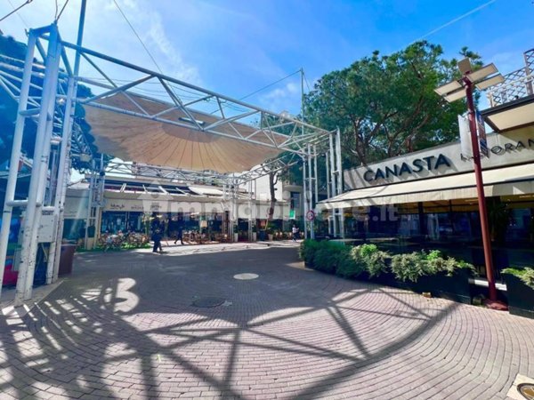 appartamento in vendita a Riccione in zona Centro Storico