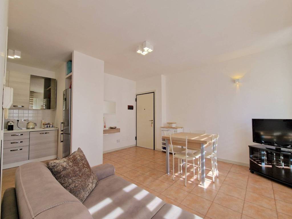 appartamento in vendita a Riccione in zona Alba