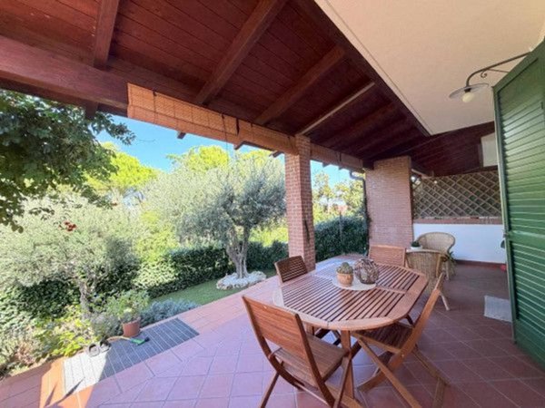 casa indipendente in vendita a Riccione