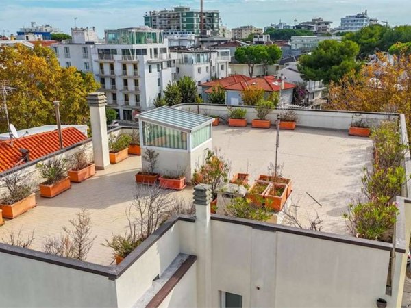 appartamento in vendita a Riccione in zona Alba