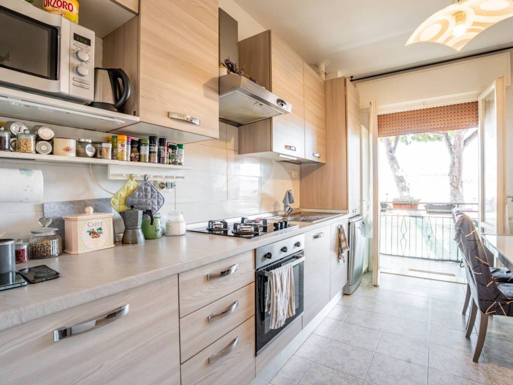 appartamento in vendita a Riccione in zona Alba
