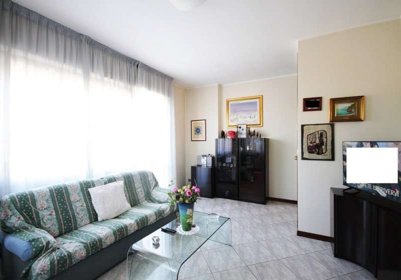 casa indipendente in vendita a Riccione in zona Alba