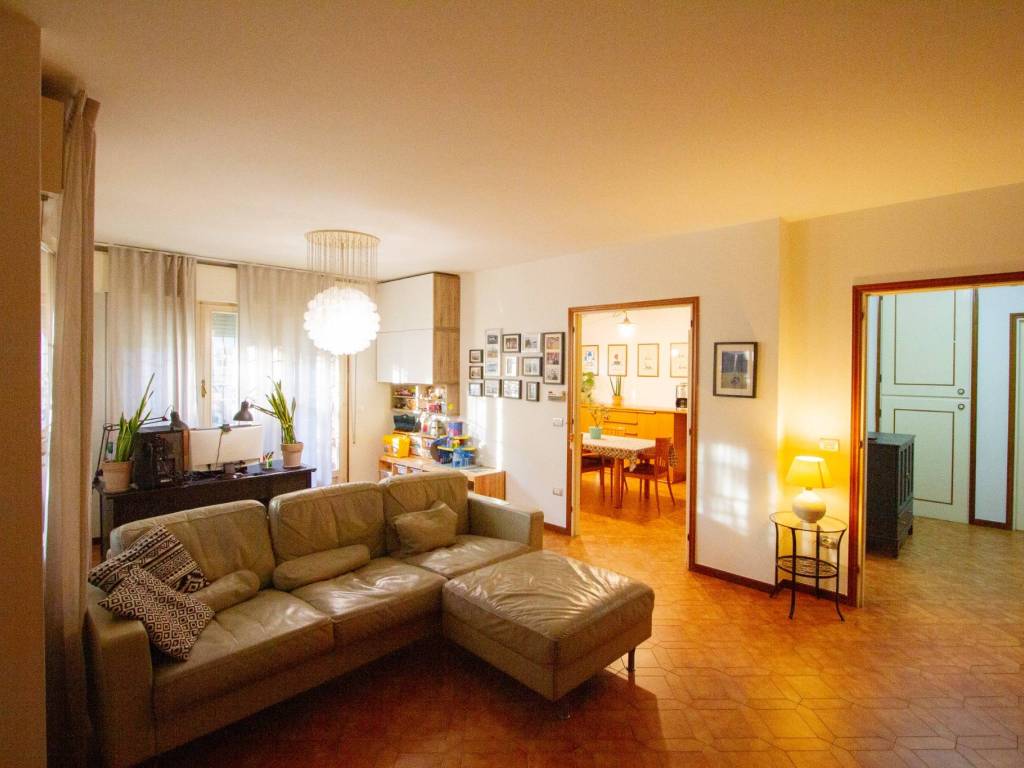 appartamento in vendita a Riccione in zona Alba