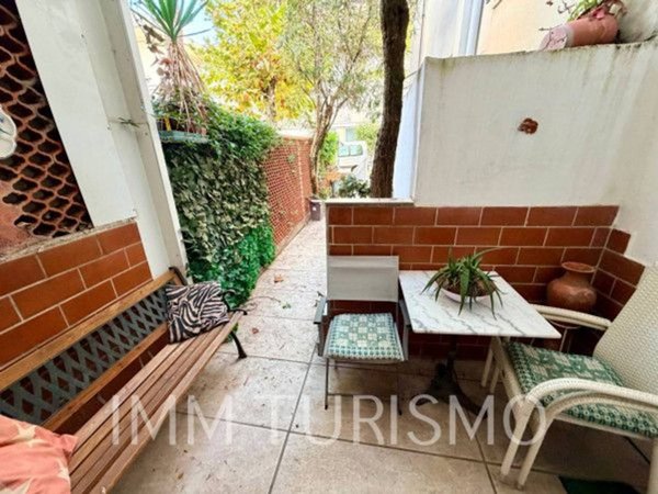 casa indipendente in vendita a Riccione in zona Centro Storico