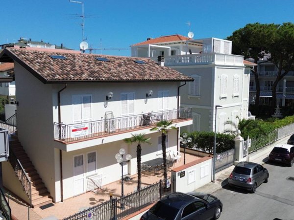 appartamento in vendita a Riccione in zona Alba