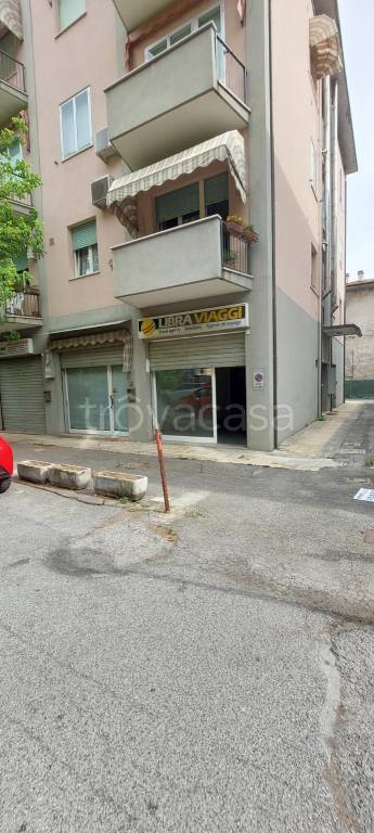 ufficio in vendita a Rimini in zona San Giuliano a Mare