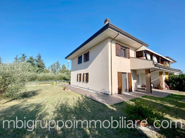 casa indipendente in vendita a Rimini
