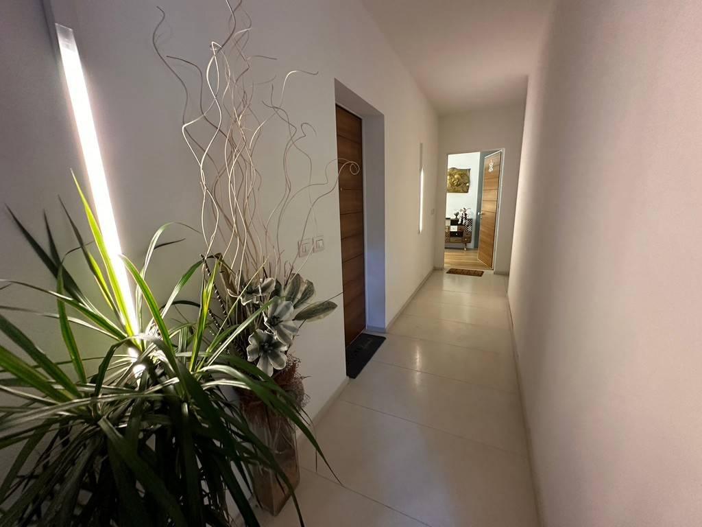 appartamento in vendita a Rimini in zona Rivazzurra