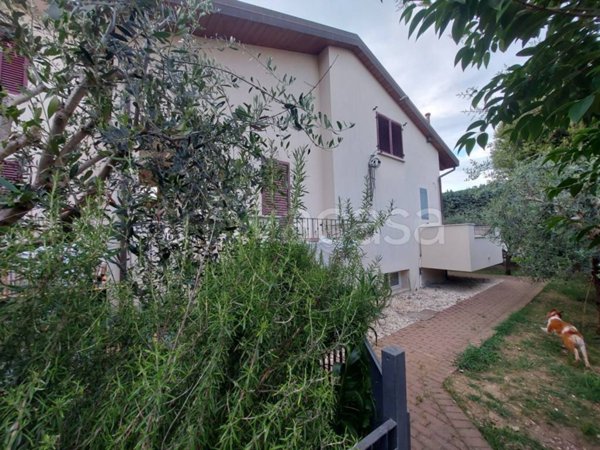 casa indipendente in vendita a Rimini in zona Colonnella