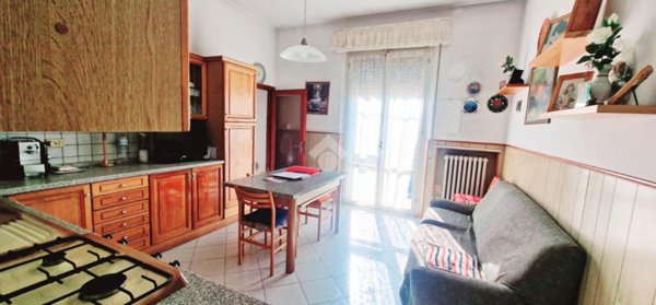 casa indipendente in vendita a Rimini in zona Viserba