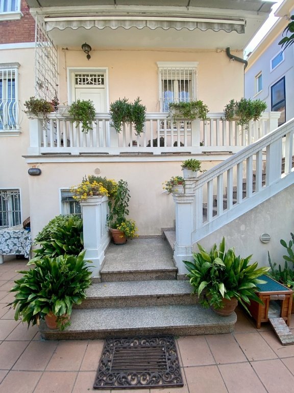 appartamento in vendita a Rimini in zona Marina Centro