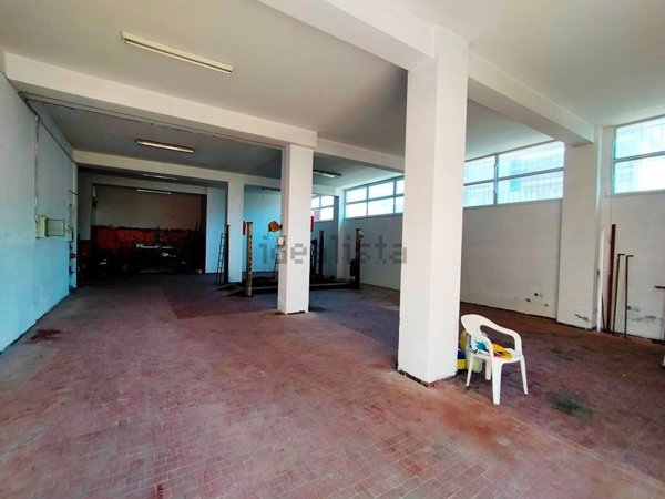 locale di sgombero in vendita a Rimini in zona Marina Centro
