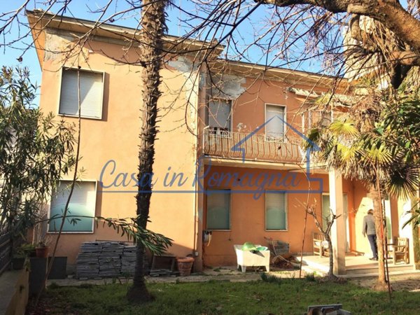 casa indipendente in vendita a Rimini in zona Centro Storico