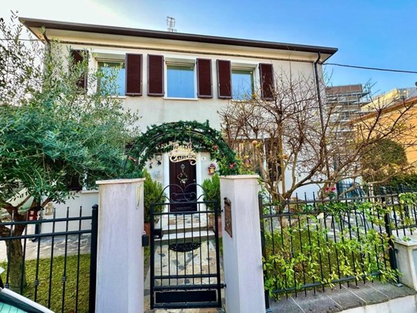 appartamento in vendita a Rimini in zona Borgo Mazzini