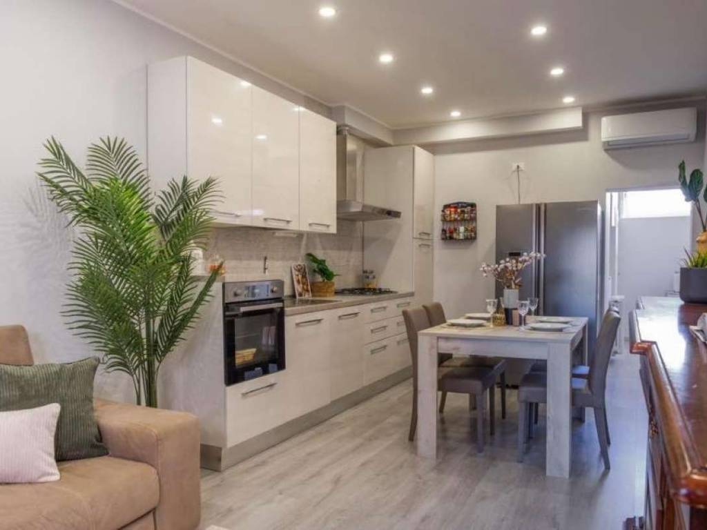 casa indipendente in vendita a Rimini in zona Viserba