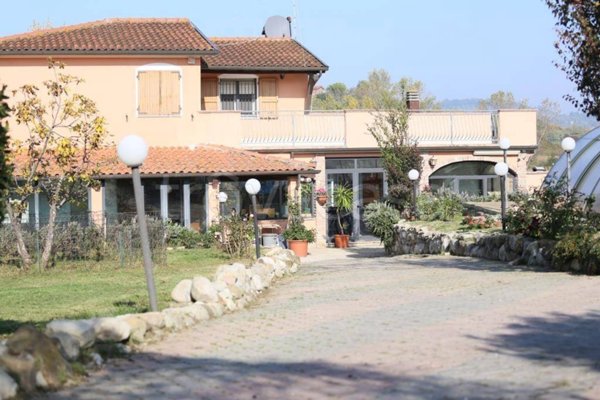 casa indipendente in vendita a Rimini