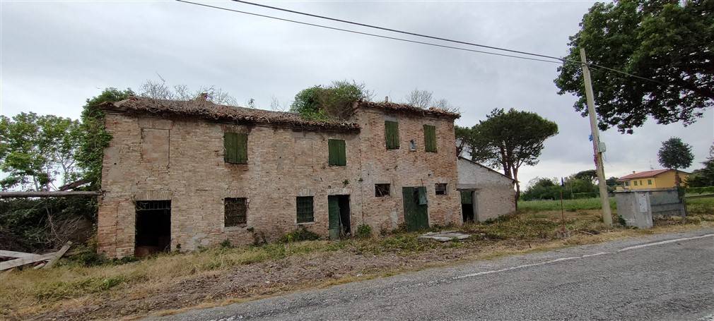 casa indipendente in vendita a Rimini in zona Miramare di Rimini