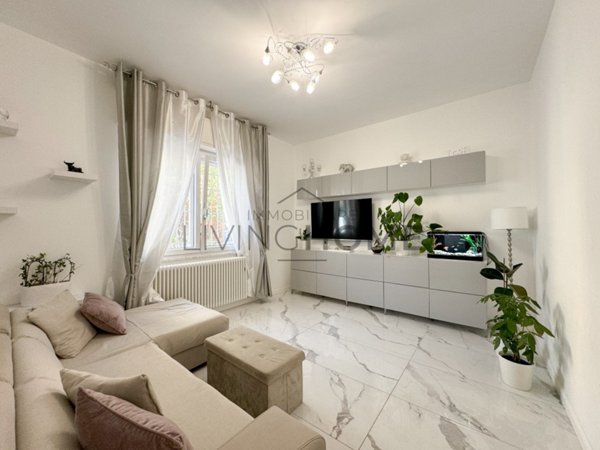 casa indipendente in vendita a Rimini in zona Miramare di Rimini