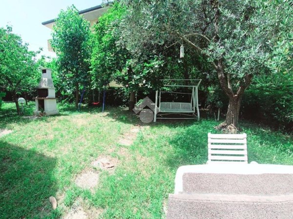 casa indipendente in vendita a Rimini in zona Torre Pedrera