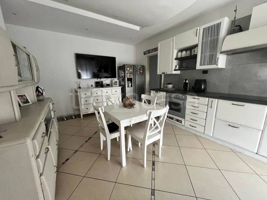 appartamento in vendita a Rimini in zona Miramare di Rimini
