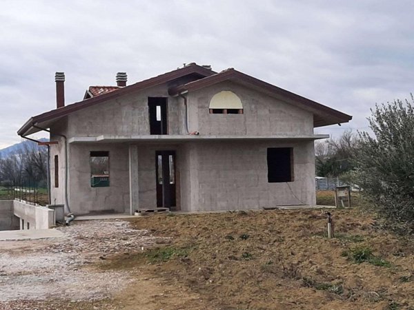 casa indipendente in vendita a Rimini in zona Gaiofana