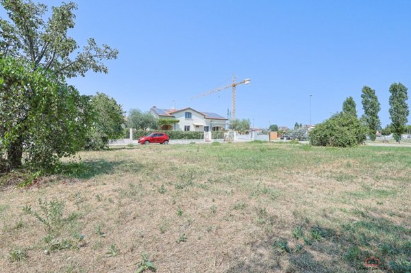 casa indipendente in vendita a Rimini in zona Vergiano