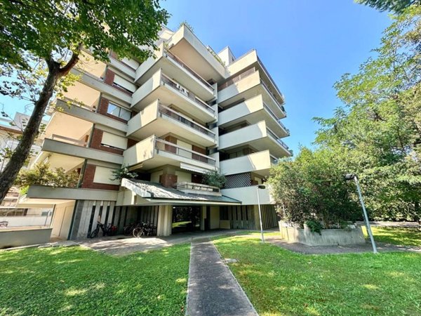 appartamento in vendita a Rimini in zona Marina Centro