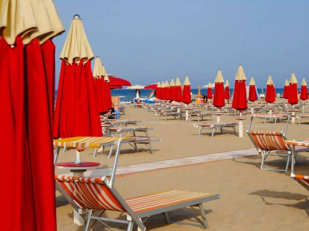 intera palazzina in vendita a Rimini in zona Bellariva