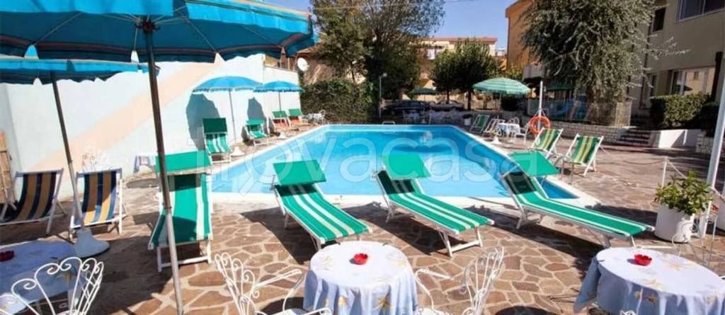 negozio in vendita a Rimini in zona Bellariva