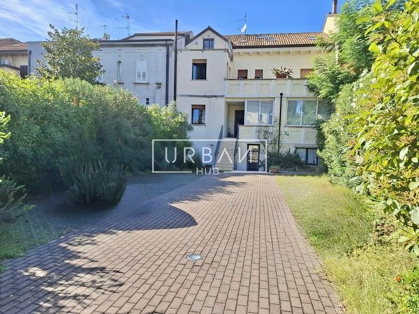 casa indipendente in vendita a Rimini in zona Centro Storico