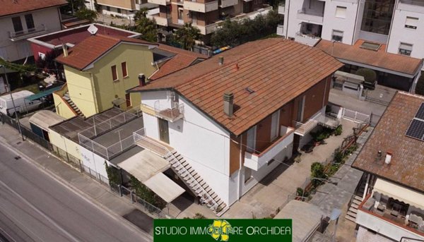 casa indipendente in vendita a Rimini in zona Torre Pedrera