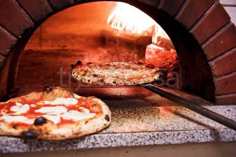 negozio in vendita a Rimini in zona Lagomaggio
