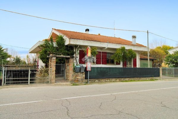casa indipendente in vendita a Rimini