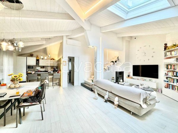 casa indipendente in vendita a Rimini