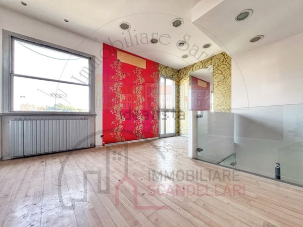 negozio in vendita a Rimini in zona Centro Storico