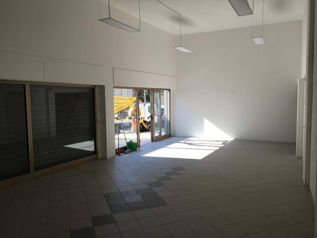 negozio in vendita a Rimini in zona Bellariva