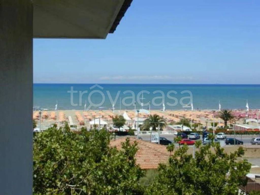 negozio in vendita a Rimini in zona Bellariva