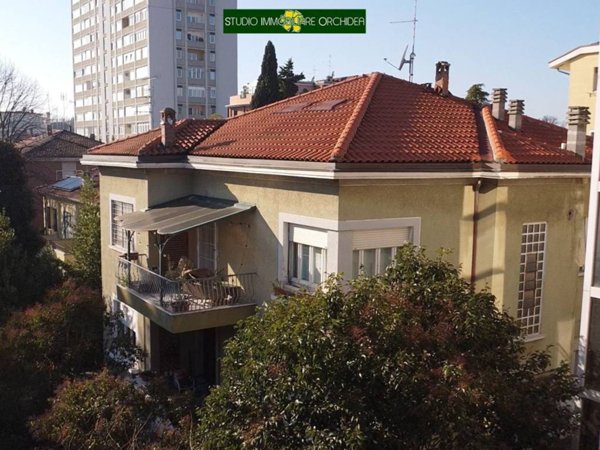 appartamento in vendita a Rimini in zona Marina Centro