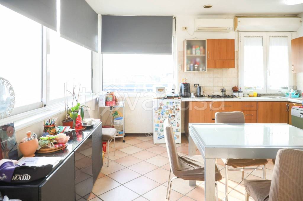 appartamento in vendita a Rimini in zona Miramare di Rimini