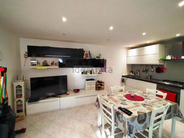 casa indipendente in vendita a Rimini in zona Vergiano
