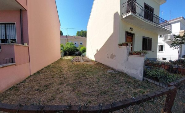 appartamento in vendita a Rimini in zona Marina Centro