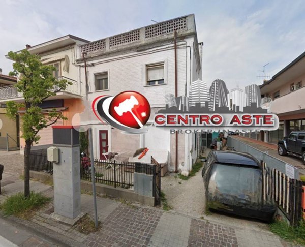 casa indipendente in vendita a Rimini in zona Celle